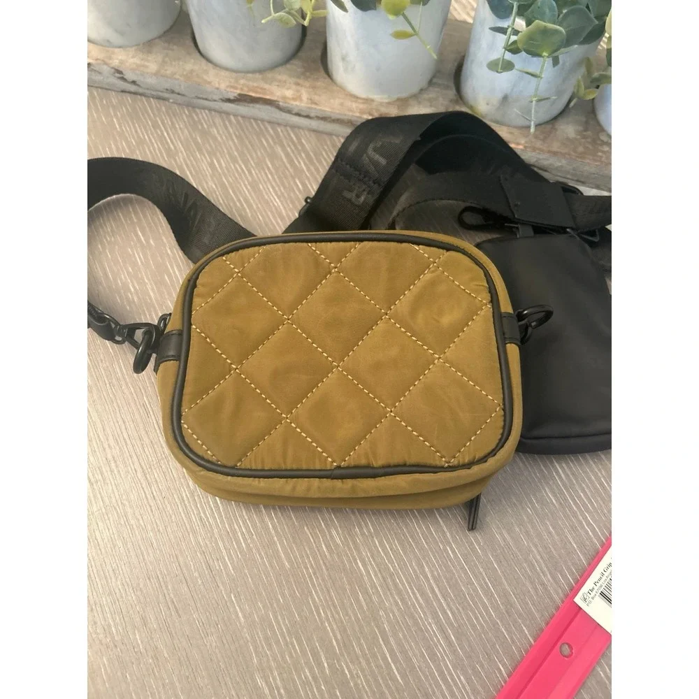 PAJAR CANADA WATERPROOF CROSSBODY CAMERA BAG‎